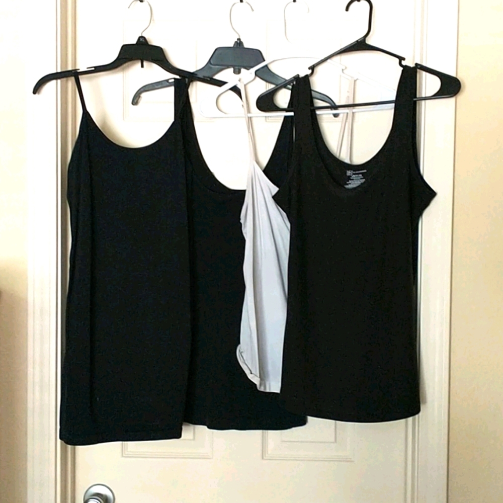 Set of 4 Tank Tops